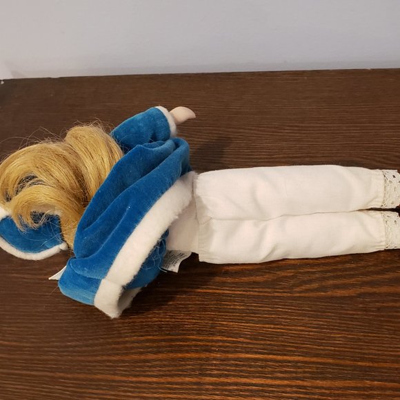 Porcelain Doll Russ Months To Remember January Blue Velvet Dress Bonnet Blonde - Picture 9 of 11